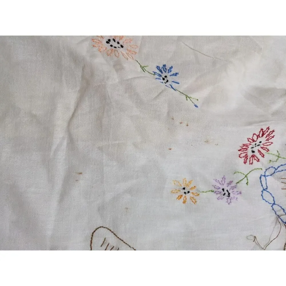 Tablecloth Hand Embroidered‎ Linen Mexican White Colorful Flower Vase Design